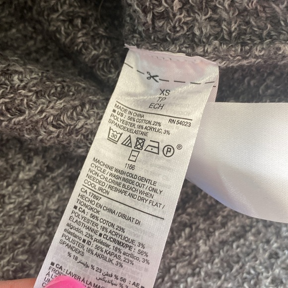 Old Navy Half Sleeve Hooded Sweater - Picture 7 of 8